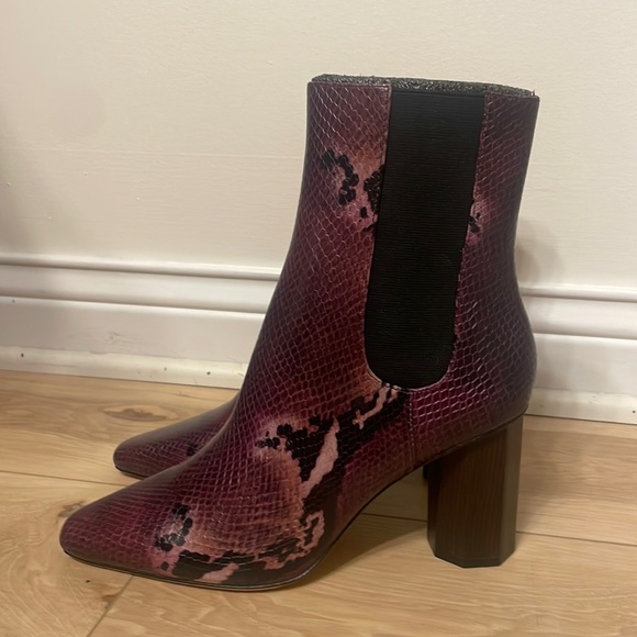 Donald J. Pliner Shoes - Donald J Pliner Snakeskin Purple Bootie Size 10